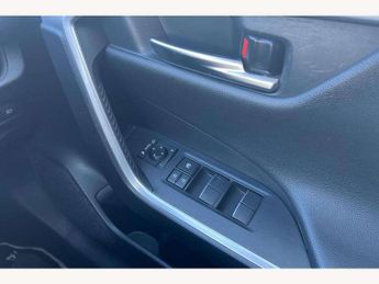Toyota RAV4 2.5 VVT-i Hybrid Design 5dr CVT 2WD