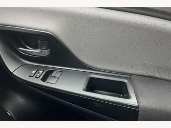 Toyota Yaris 1.5 Hybrid Icon Tech 5dr CVT
