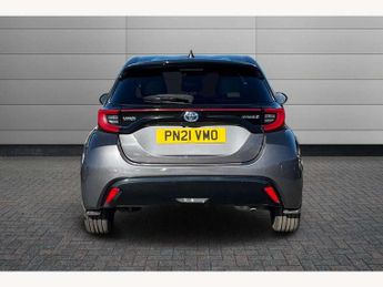 Toyota Yaris 1.5 Hybrid Dynamic 5dr CVT