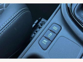 Toyota Yaris 1.5 Hybrid Dynamic 5dr CVT