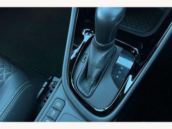 Toyota Yaris 1.5 Hybrid Dynamic 5dr CVT