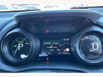Toyota Yaris 1.5 Hybrid Dynamic 5dr CVT