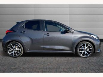 Toyota Yaris 1.5 Hybrid Dynamic 5dr CVT