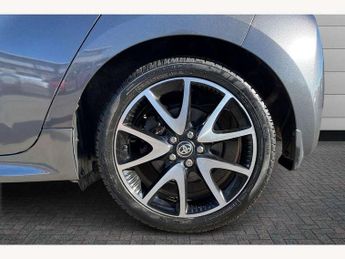 Toyota Yaris 1.5 Hybrid Dynamic 5dr CVT