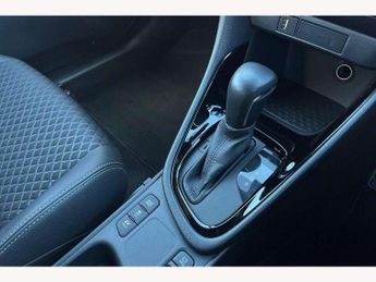 Toyota Yaris 1.5 Hybrid Dynamic 5dr CVT
