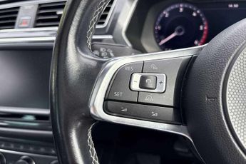 Volkswagen Tiguan 2.0 TDi 150 4Motion R-Line 5dr DSG