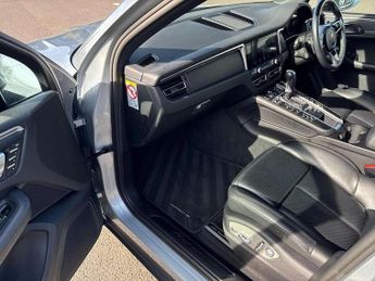 Porsche Macan 5dr PDK
