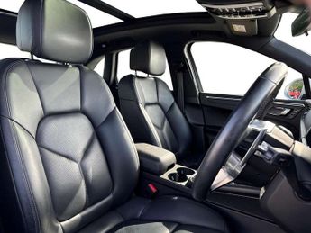 Porsche Macan 5dr PDK