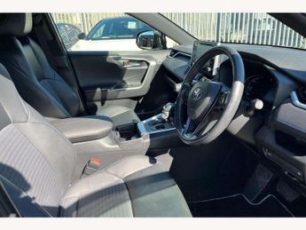 Toyota RAV4 2.5 VVT-i Hybrid Dynamic 5dr CVT 2WD