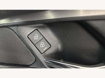 Land Rover Discovery Sport 1.5 P270e Dynamic SE 5dr Auto [5 Seat]