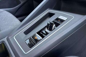 Volkswagen Golf Estate 1.5 eTSI 150 Life 5dr DSG