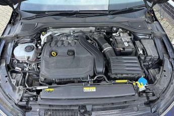 Volkswagen Golf Estate 1.5 eTSI 150 Life 5dr DSG