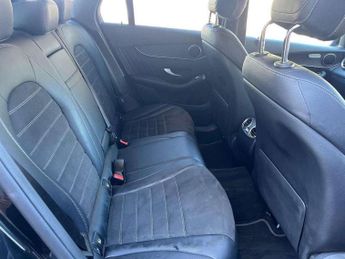 Mercedes-Benz GLC GLC 220d 4Matic AMG Line 5dr 9G-Tronic