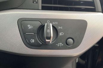 Audi A4 Avant 35 TFSI Sport Edition 5dr S Tronic