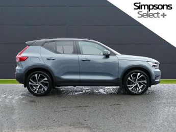 Volvo XC40 2.0 T5 R DESIGN Pro 5dr AWD Geartronic