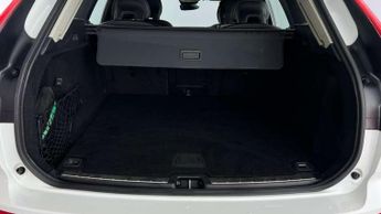 Volvo XC60 2.0 B4D Momentum 5dr AWD Geartronic