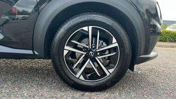 Nissan Juke 1.0 DiG-T N-Connecta 5dr DCT