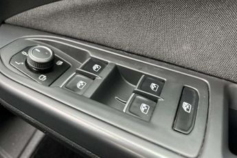 Volkswagen Golf 1.5 eTSI 150 Style 5dr DSG
