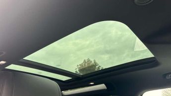 Land Rover Defender 3.0 D250 X-Dynamic HSE 90 3dr Auto