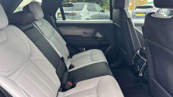 Land Rover Range Rover Sport 3.0 D300 Dynamic SE 5dr Auto