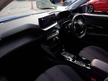 Peugeot 208 1.2 Hybrid 100 Allure 5dr e-DSC6