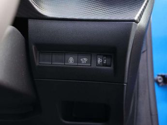 Peugeot 208 1.2 Hybrid 100 Allure 5dr e-DSC6