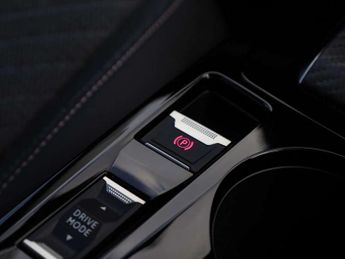 Peugeot 208 1.2 Hybrid 100 Allure 5dr e-DSC6