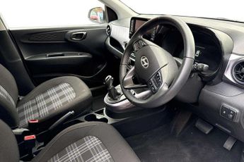 Hyundai i10 1.0 [63] Premium 5dr Auto [Nav]