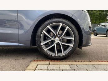 Land Rover Range Rover Sport 3.0 D300 Dynamic SE 5dr Auto