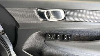 Volvo XC40 2.0 D3 R DESIGN 5dr Geartronic