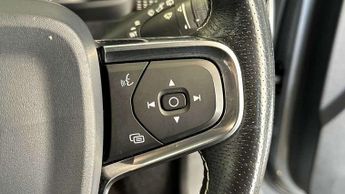 Volvo XC40 2.0 D3 R DESIGN 5dr Geartronic