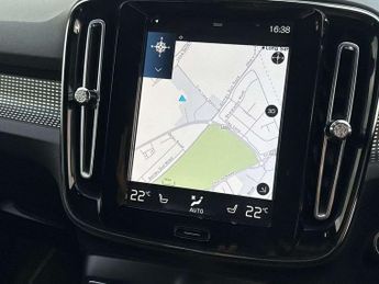 Volvo XC40 2.0 B4P R DESIGN Pro 5dr Auto [7 speed]