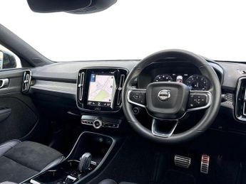 Volvo XC40 2.0 B4P R DESIGN Pro 5dr Auto [7 speed]