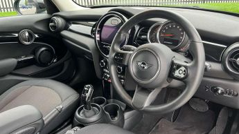 MINI Hatchback 5dr 1.5 Cooper Classic 5dr Auto