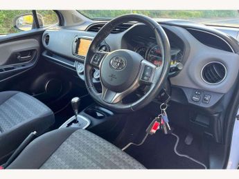 Toyota Yaris 1.33 VVT-i Icon 5dr CVT