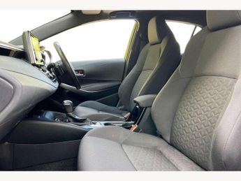 Toyota Corolla 2.0 VVT-i Hybrid Design 5dr CVT