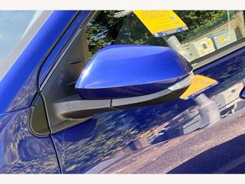 Toyota Yaris 1.5 Hybrid Design 5dr CVT