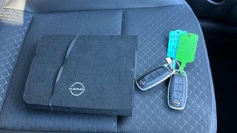 Nissan Juke 1.0 DiG-T N-Connecta 5dr DCT