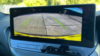 Nissan Juke 1.0 DiG-T N-Connecta 5dr DCT