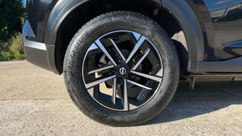 Nissan Juke 1.0 DiG-T N-Connecta 5dr DCT