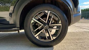 Nissan Juke 1.0 DiG-T N-Connecta 5dr DCT