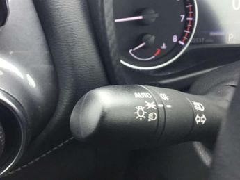 Nissan Juke 1.0 DiG-T 114 N-Connecta 5dr DCT