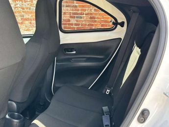 Toyota Aygo X 1.0 VVT-i Edge 5dr Auto