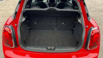 MINI Hatchback 5dr 1.5 Cooper Exclusive 5dr Auto