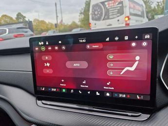 Skoda Octavia 1.5 TSI 150 e-TEC Sportline 5dr DSG