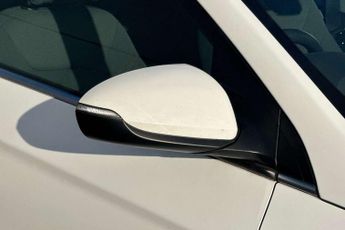 Hyundai IONIQ 1.6 GDi Hybrid Premium 5dr DCT