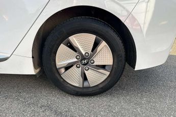 Hyundai IONIQ 1.6 GDi Hybrid Premium 5dr DCT