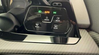 Volkswagen Golf 2.0 TDI 150 R-Line 5dr DSG