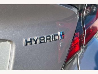 Toyota C-HR 1.8 Hybrid Dynamic 5dr CVT
