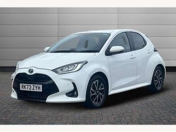 Toyota Yaris 1.5 Hybrid Design 5dr CVT